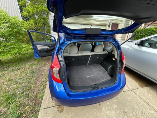 Blue 2015 Nissan Versa Note SV