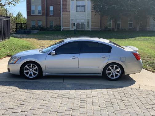 Photo 1 of 5 of 2008 Nissan Maxima SE