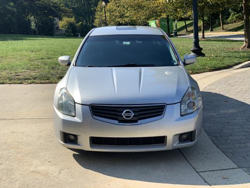 Photo 2 of 5 of 2008 Nissan Maxima SE