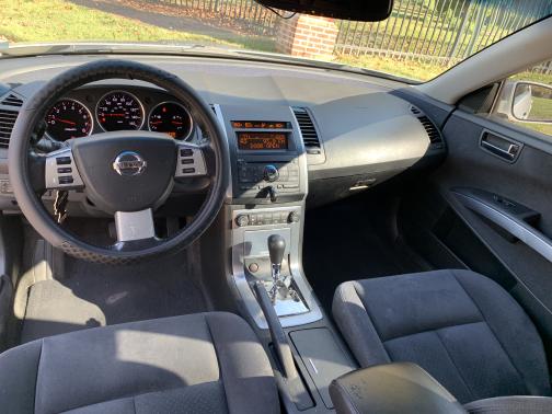 Photo 5 of 5 of 2008 Nissan Maxima SE