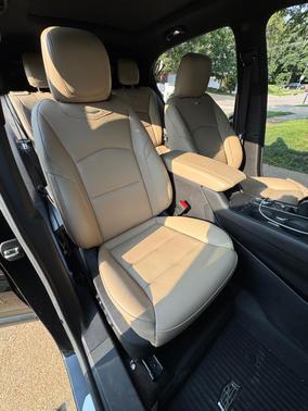 Black 2024 Cadillac XT4 Luxury