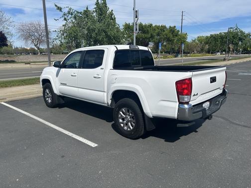 2016 Toyota Tacoma SR5