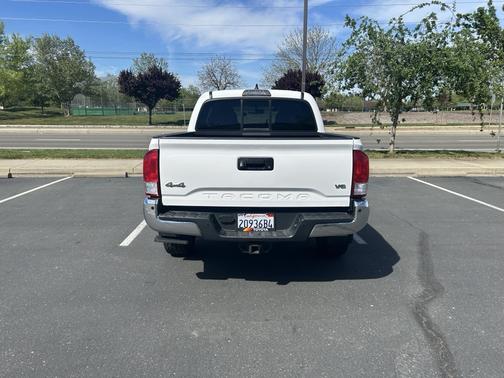 2016 Toyota Tacoma SR5