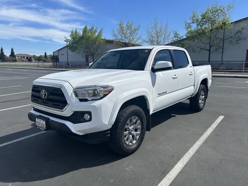 2016 Toyota Tacoma SR5
