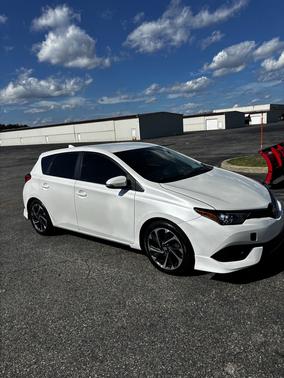 White 2016 Scion iM Base