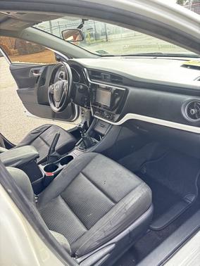 White 2016 Scion iM Base