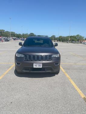 2019 Jeep Grand Cherokee Laredo E