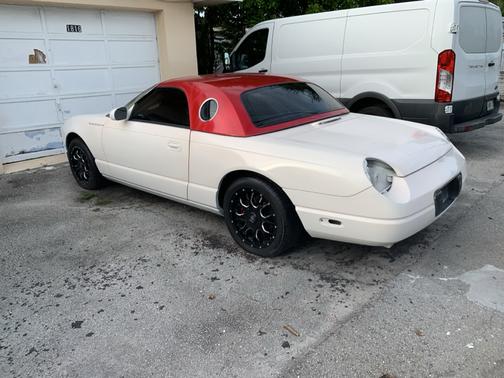 2002 Ford Thunderbird Deluxe