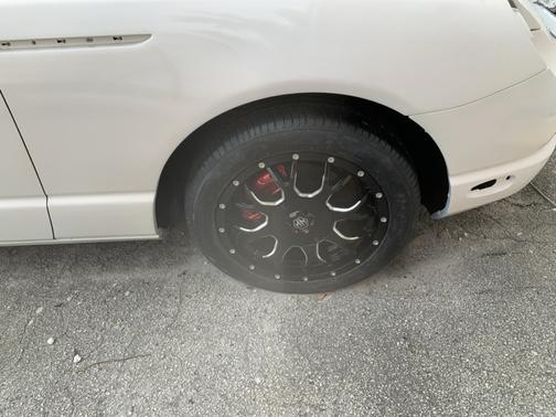 2002 Ford Thunderbird Deluxe