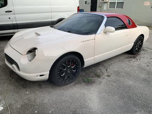 2002 Ford Thunderbird Deluxe