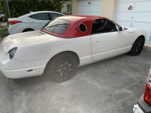 2002 Ford Thunderbird Deluxe