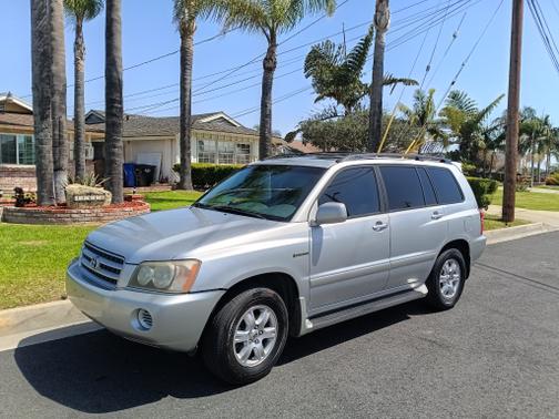 Beige 2002 Toyota Highlander Limited