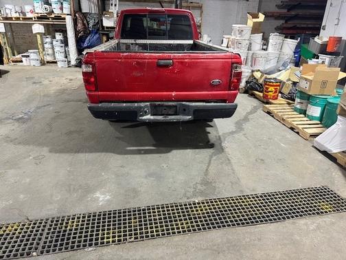 Red 2004 Ford Ranger XL