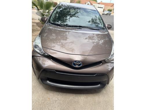 2015 Toyota Prius v Three