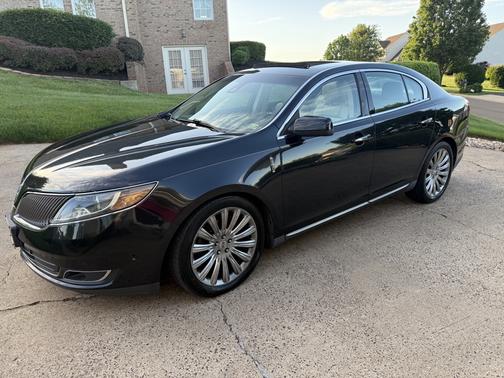 2014 Lincoln MKS Base