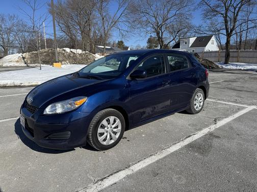 2009 Toyota Matrix Base