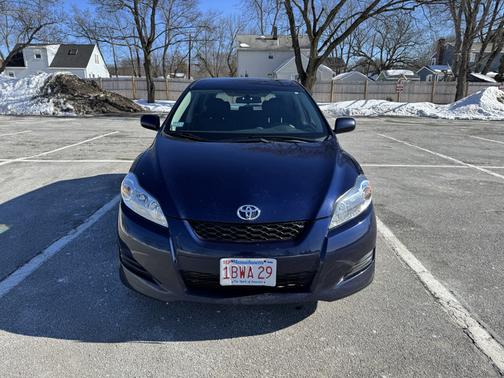 2009 Toyota Matrix Base