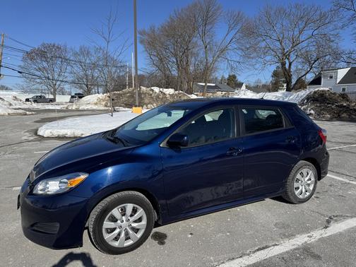 2009 Toyota Matrix Base