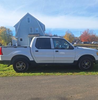 2004 Ford Explorer Sport Trac XLS