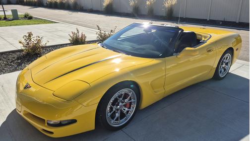 Yellow 2000 Chevrolet Corvette Base