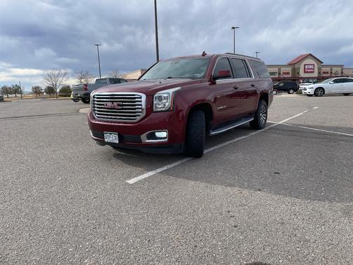 2017 GMC Yukon XL SLT