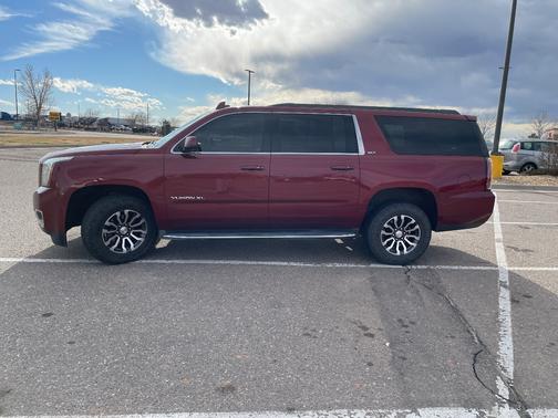 2017 GMC Yukon XL SLT