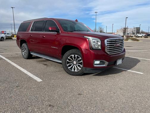 2017 GMC Yukon XL SLT