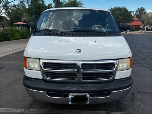 2000 Dodge Ram Van 1500