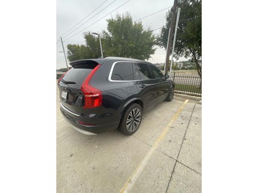 2022 Volvo XC90 T5 Momentum