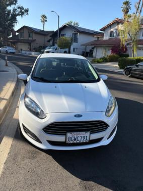 White 2018 Ford Fiesta SE