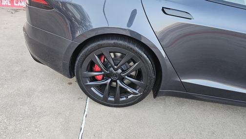 2023 Tesla Model S Plaid