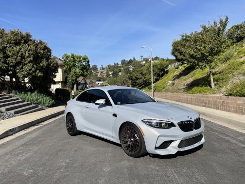 Photo 2 of 19 of 2020 BMW M2 Competition