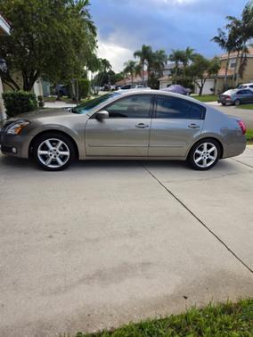 2004 Nissan Maxima SE