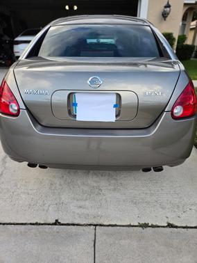 2004 Nissan Maxima SE
