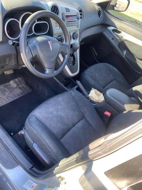 Silver 2009 Pontiac Vibe Base