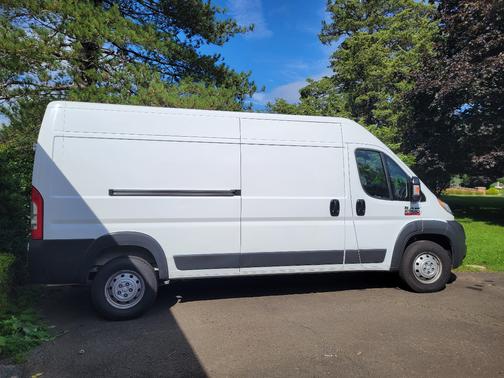White 2017 RAM ProMaster 2500 High Roof