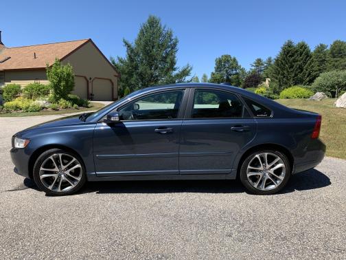 Photo 5 of 16 of 2008 Volvo S40 2.4i