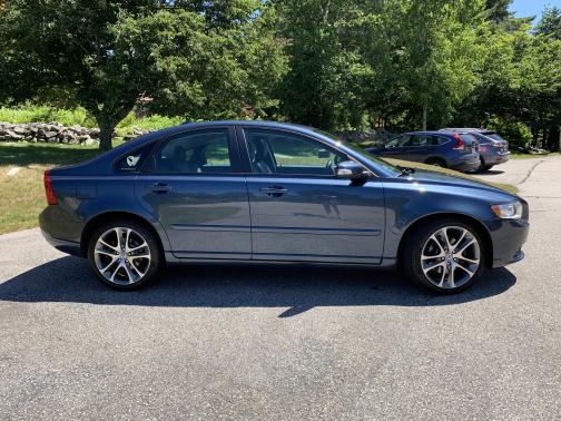 Photo 3 of 16 of 2008 Volvo S40 2.4i