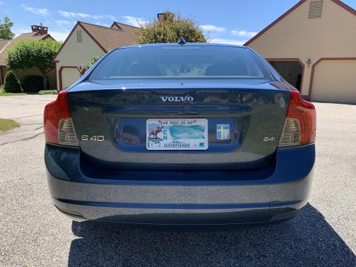 Photo 4 of 16 of 2008 Volvo S40 2.4i