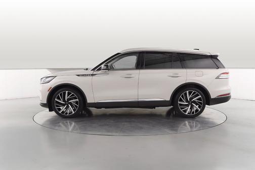 White 2025 Lincoln Aviator Reserve AWD