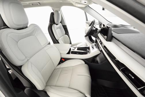 White 2025 Lincoln Aviator Reserve AWD