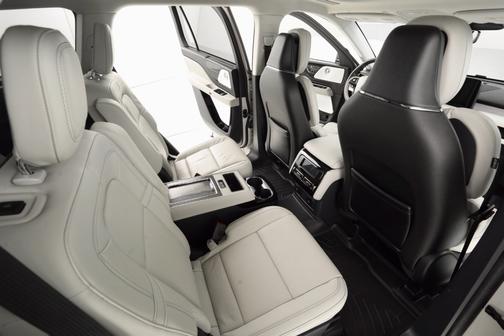 White 2025 Lincoln Aviator Reserve AWD