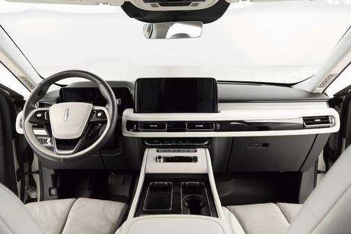 White 2025 Lincoln Aviator Reserve AWD