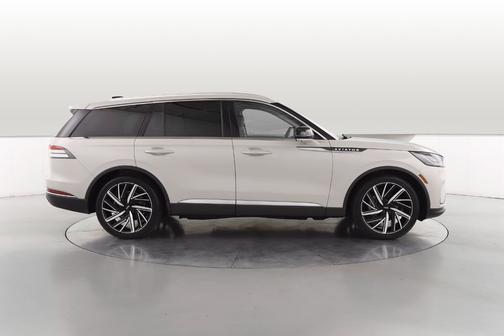White 2025 Lincoln Aviator Reserve AWD