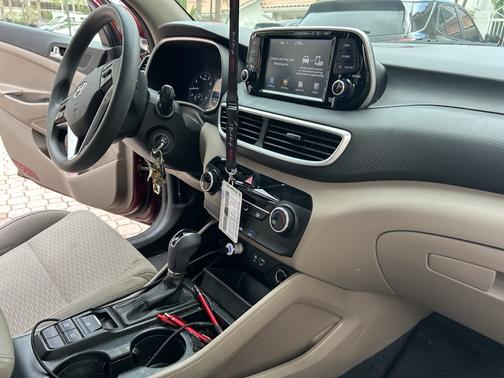 2019 Hyundai TUCSON SE