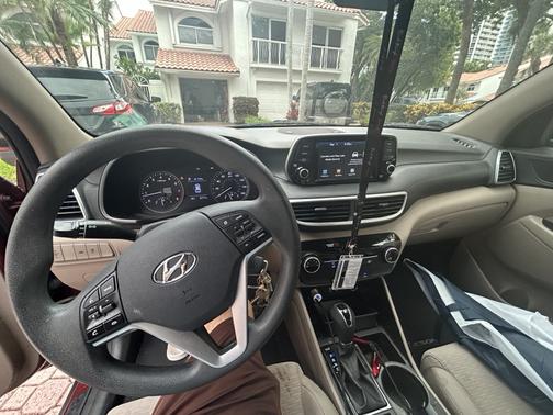 2019 Hyundai TUCSON SE