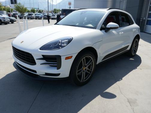 2020 Porsche Macan Macan