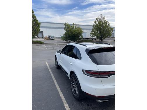 2020 Porsche Macan Macan