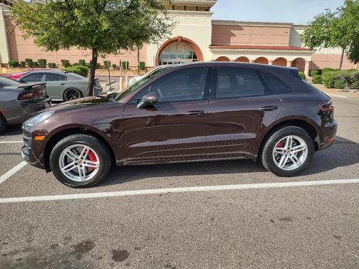 2016 Porsche Macan Macan Turbo