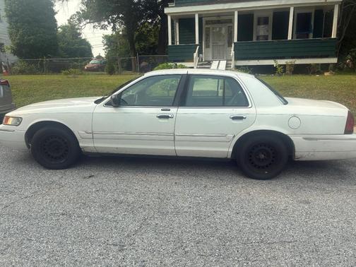 White 2001 Mercury Grand Marquis GS